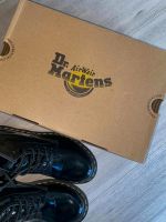 Dr. Doc Martens 1460 patent lamper Top Zustand Gr 40 Nordrhein-Westfalen - Schalksmühle Vorschau