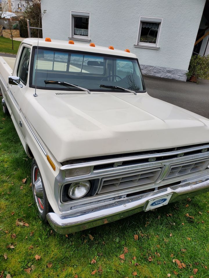 Ford F100 Pickup V8 in Reuth