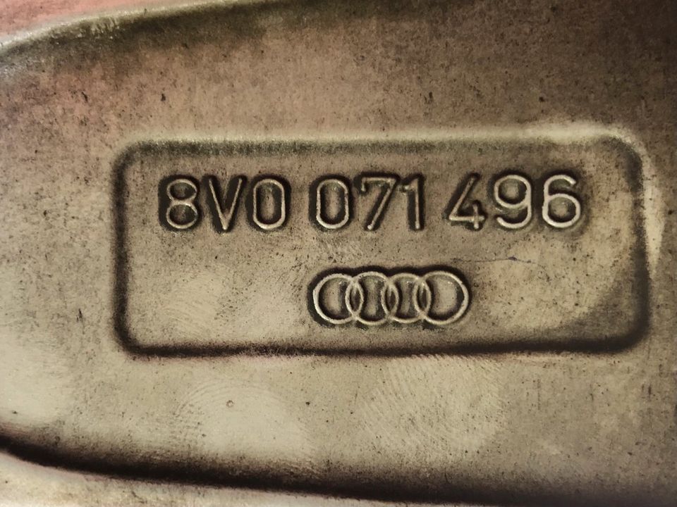Original Audi A3 8V Felgen 16 Zoll Winterreifen Dunlop 205 55 16 in Leimen
