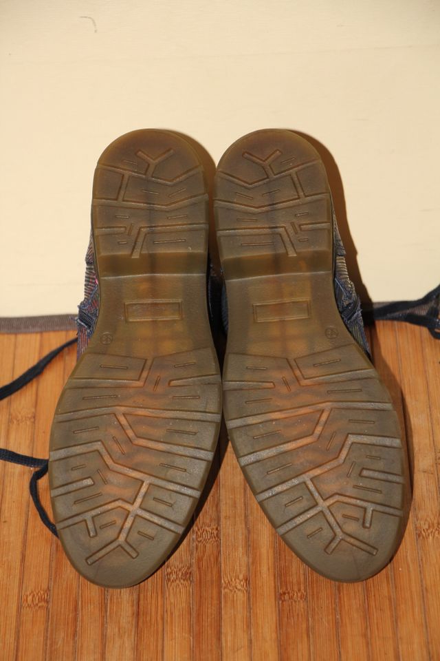 WIE NEU Stiefeletten Boots BULLBOXER Gr. 39 Leder Blumenmuster in Jork