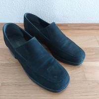 Neuwertig! Schuhe, Pumps, Halbschuhe  Elefanten Wildleder Gr. 41 Kr. München - Aschheim Vorschau