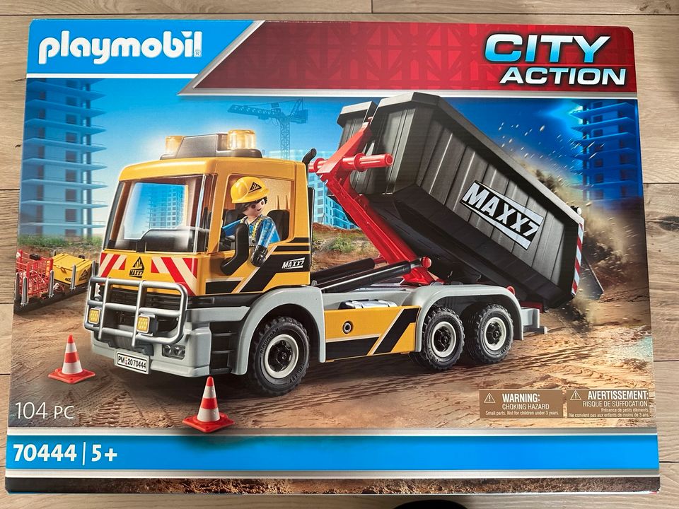 Playmobil 70444 LKW mit Wechselaufbau in Mayen