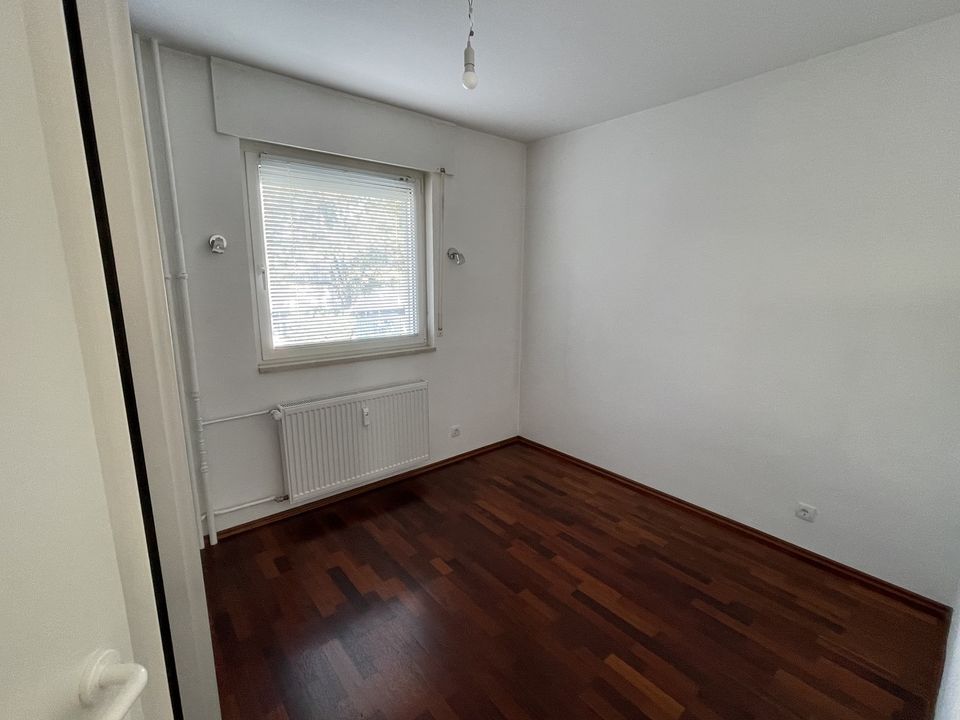 ***Von Privat*** 3,5 Zimmer Wohnung im Rheingauviertel-Hollerborn in Wiesbaden