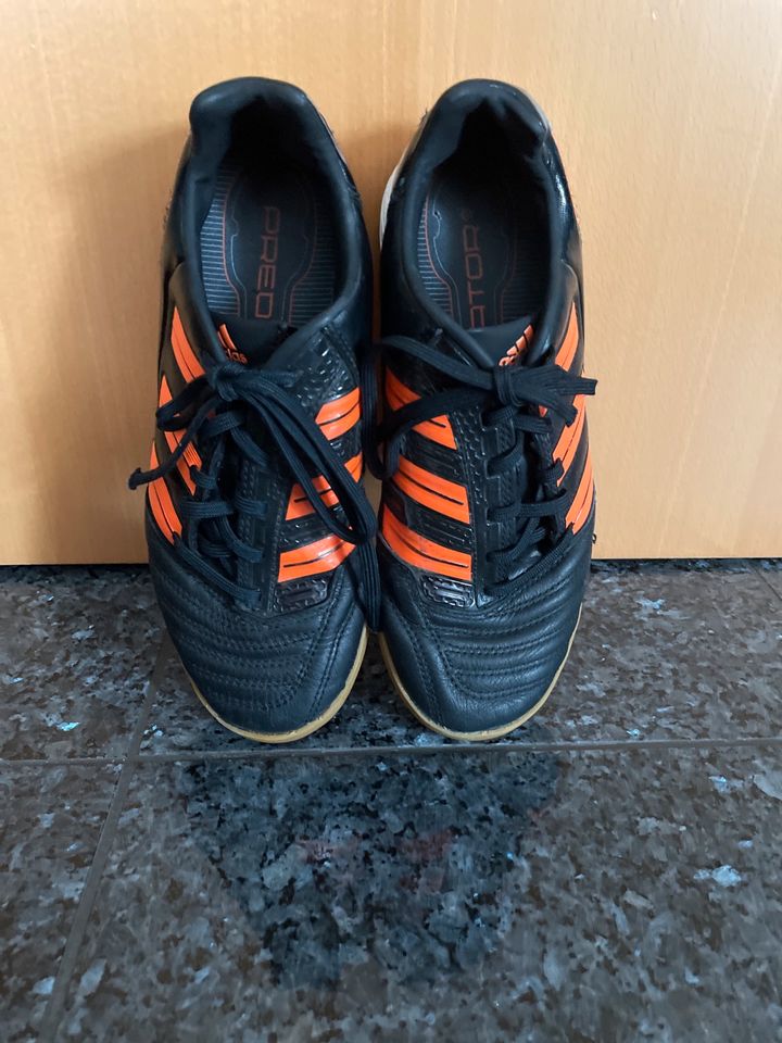 ADIDAS Predator, Helle Sohle Schul Sportschuhe, Laufschuhe in Niedersachsen  - Braunschweig | eBay Kleinanzeigen ist jetzt Kleinanzeigen