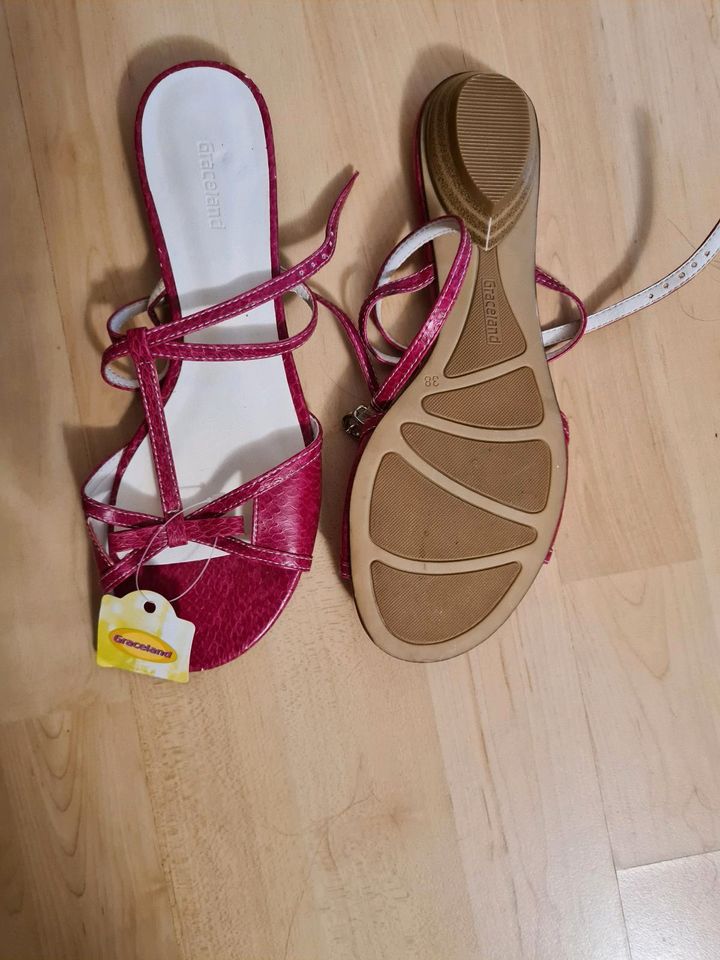 Sandalen Gr.38 " Neu" in Helbedündorf