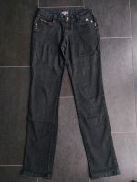 Jeans Hose Gr. 28/34 S Madonna schwarz Reißverschluss Nieten Baden-Württemberg - Neulingen Vorschau