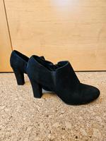 Absatzschuhe aus Wildleder Bayern - Treuchtlingen Vorschau