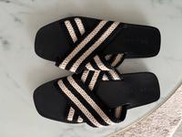 Sandalen schwarz weiß Zara Nordrhein-Westfalen - Alfter Vorschau