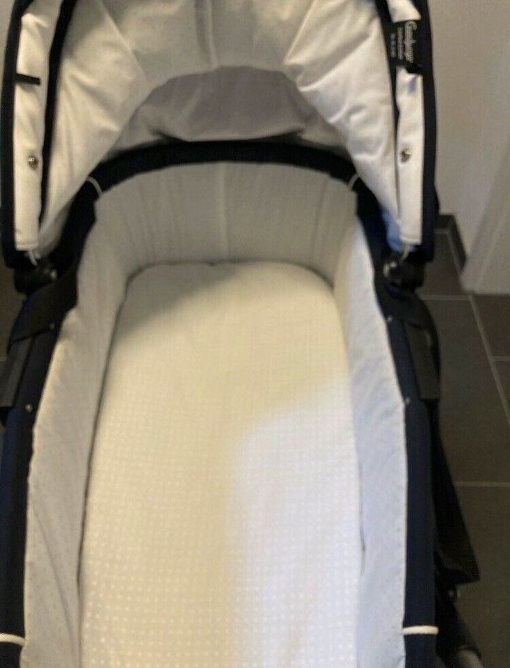 Emmaljunga Kinderwagen & Babywanne in Renningen