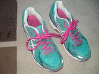 ASICS Schuhe 40 GT-2000 grün Damen Sportschuhe Laufschuhe Bielefeld - Bielefeld (Innenstadt) Vorschau