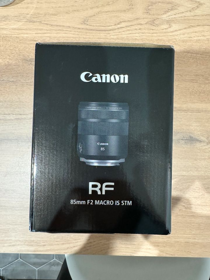 Canon RF 85mm f2.0 in Kehl