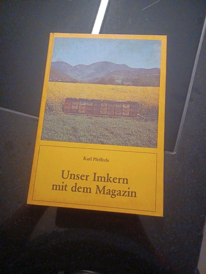 Buch Unser Imkern mit dem Magazin Karl Pfefferle Imker DNM Zander in Herten