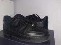 Nike Air Force Sneaker schwarz 39/40 Sachsen - Glauchau Vorschau