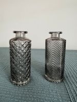 2 kleine Vasen, Deko, Flasche, grau Brandenburg - Bernau Vorschau
