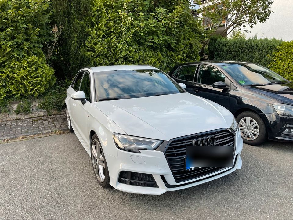 Audi A3 Sportback 1.5 TFSI 35 S-Line in Köln