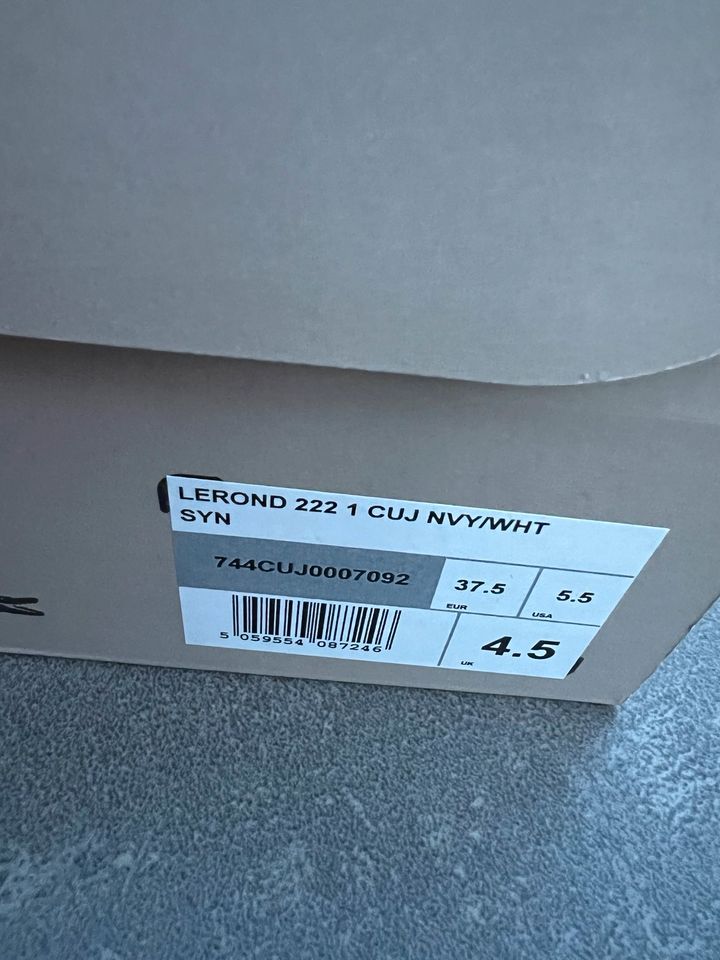 Lacoste Sneakers Neuwertig Gr 37,5 in Düsseldorf