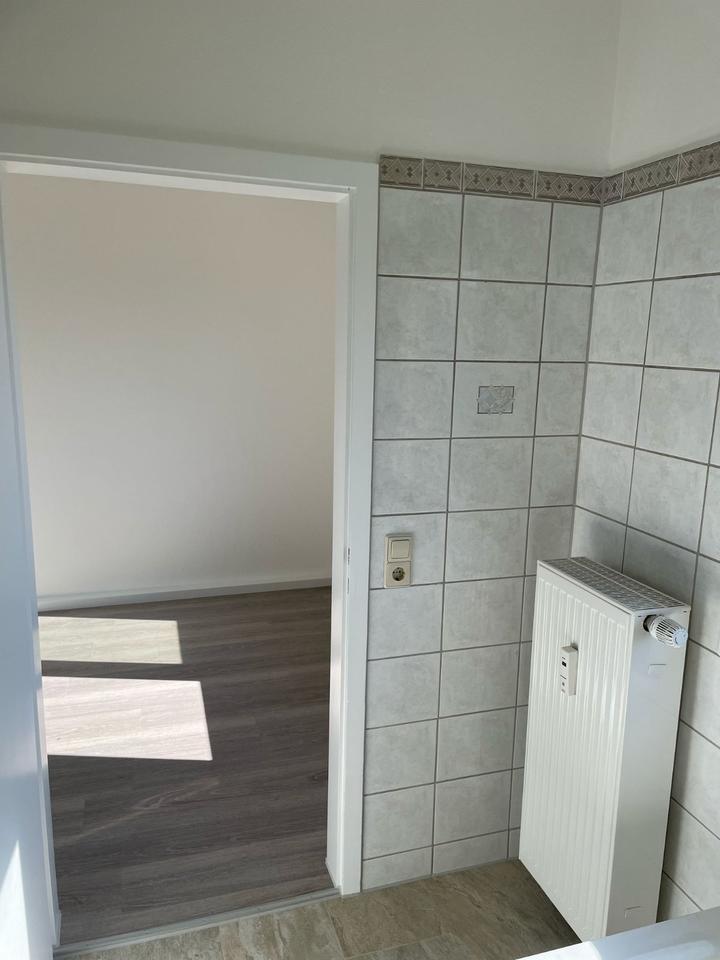 Hübsche kleine, helle, frisch renovierte 3-Zimmer-Wohnung in Aichtal
