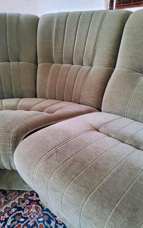 verschenke Sitzgarnitur Couch Ecksofa Eckcouch mit Sessel in Dautphetal
