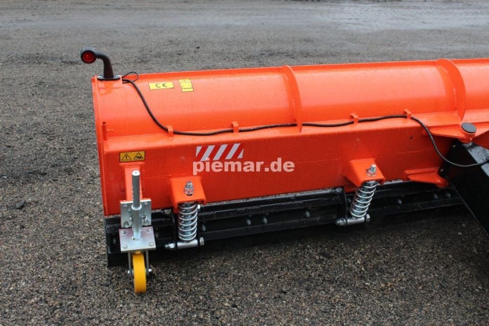 Schneepflug Verstärkt Typ F 200/220cm Stahl-Schar HB500 in Schwäbisch Hall