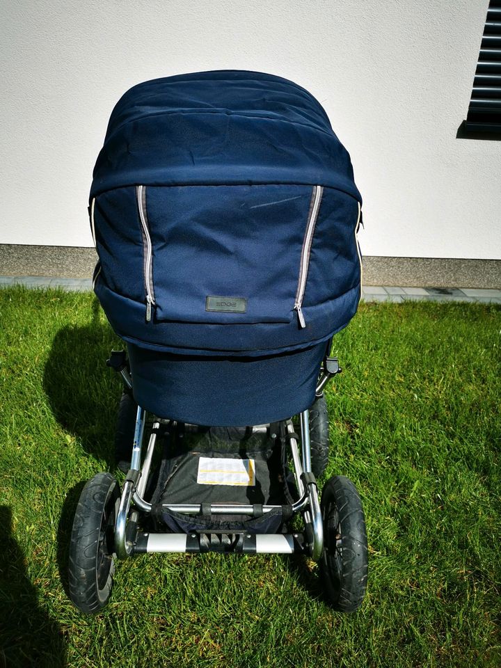 Toller Kinderwagen Emmaljunga in Rostock