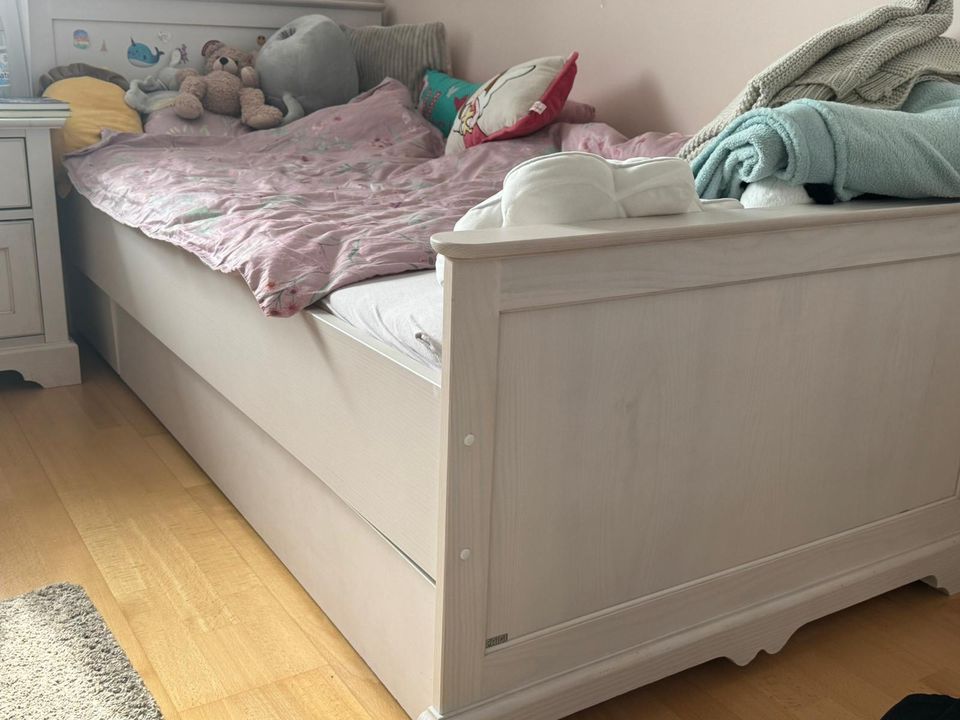 Hochwertige Kinderzimmermöbel von der Firma PAIDI in Viersen