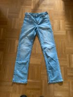 straight Jeans H&M Mädchen hellblau Gr.158 Top Zustand Sachsen - Beucha Vorschau