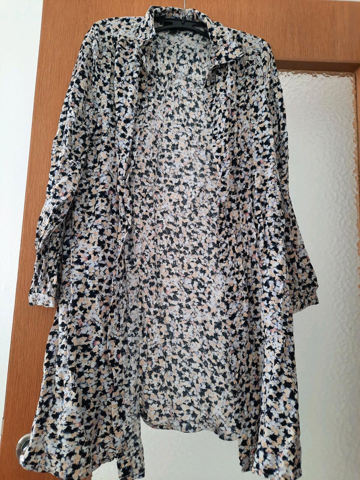 Kleid neu größe 40 in Duisburg