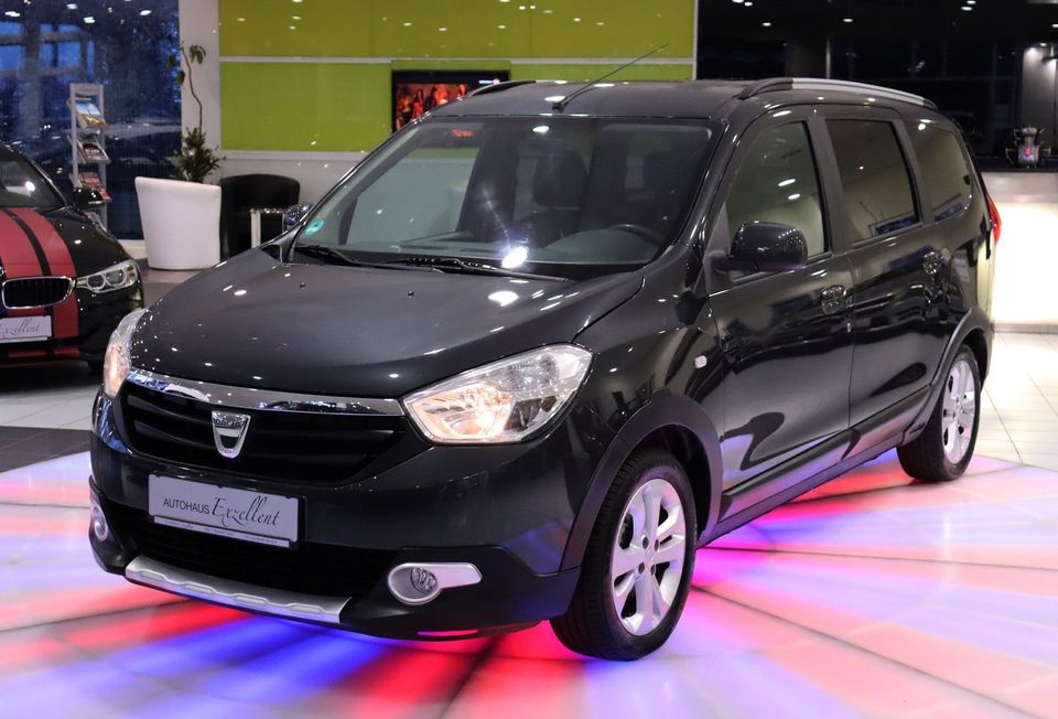 Dacia Lodgy Prestige*LEDER*NAVI*SHZ*TEMPOMAT*ALU*PDC* in Troisdorf