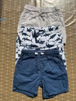 Schönes Set  Shorts in 92 von H&M, Alana, Zara Hessen - Bad Emstal Vorschau