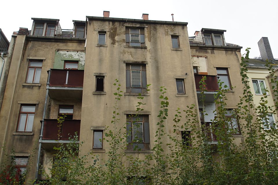 Letztes unsaniertes Haus im Wohnkarree in Chemnitz
