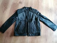 Schöne S. Oliver Jacke Weste Lederjacke Jungen schwarz Gr. 116 Bayern - Dillingen (Donau) Vorschau