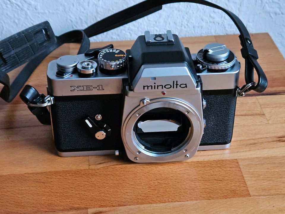 Minolta XE1 XE-1 analoge Spiegelreflexkamera in Kiel