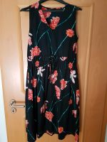 Kleid, Sommerkleid schwarz mit Blumen von Vero Moda Gr. M bzw. 38 Bayern - Leinburg Vorschau