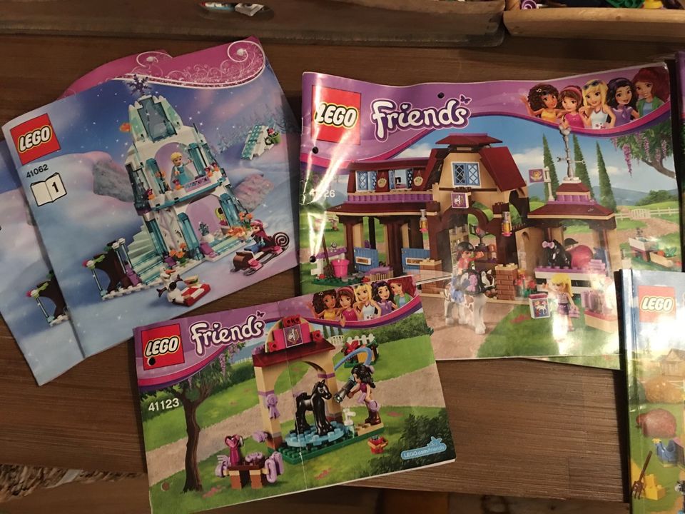 Set Lego Friends 41062 41123 41126 41367 3061 41094 41104 in Ferna