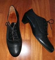Claus Beeck Halbschuhe Gr.41 Echtleder sehr hochwertig gearbeitet Schleswig-Holstein - Kiel Vorschau