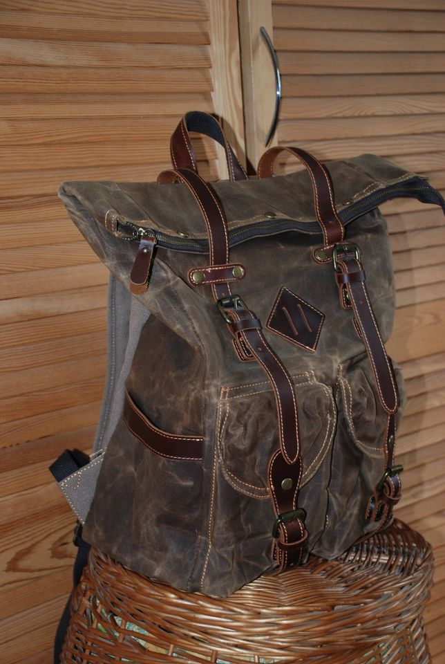 Rucksack Biker retro braun neu in Oerlenbach