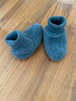 Baby Strickschuhe Hausschuhe H&M Gr 22 23 grau Stoppersocken Hessen - Bad Vilbel Vorschau