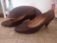 5th Avenue Pumps, Absatzschuhe für Damen, Gr 41 braun, Leder Nordrhein-Westfalen - Lübbecke  Vorschau