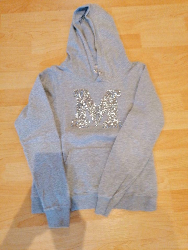 Mädchen Hoodie Größe 146/152 in Steinach Baden