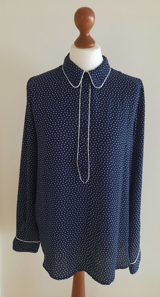 Bluse (blau mit Punkten) in Hohenstein