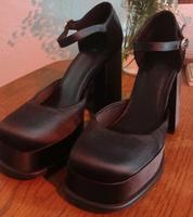 Plateau suede Absatzschuhe mit breitem Heel Mary Jane Niedersachsen - Osnabrück Vorschau