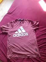 Adidas T-Shirt Rot in Größe M Leipzig - Leipzig, Zentrum-Ost Vorschau