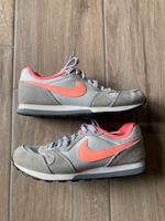Sneaker Nike Beige-Neon Orange Gr. 37,5 Niedersachsen - Garstedt Vorschau