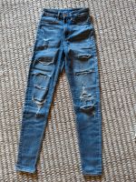 Jeans "H&M Divided" Gr. 32 / Destroyed Look mit Löchern Bayern - Kirchzell Vorschau