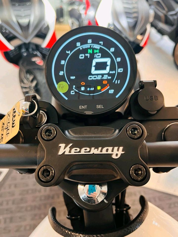 Keeway X-Light 125 ABS in München