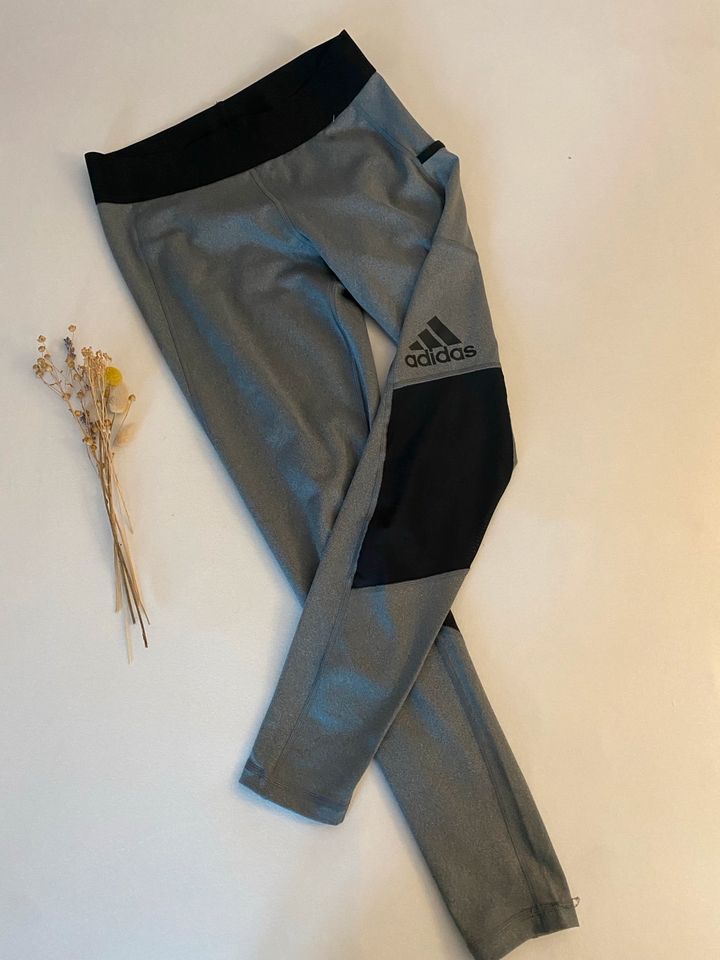 Adidas Leggins M in Schwanstetten