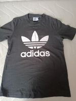 Adidas T-Shirt Größe S Nordrhein-Westfalen - Solingen Vorschau
