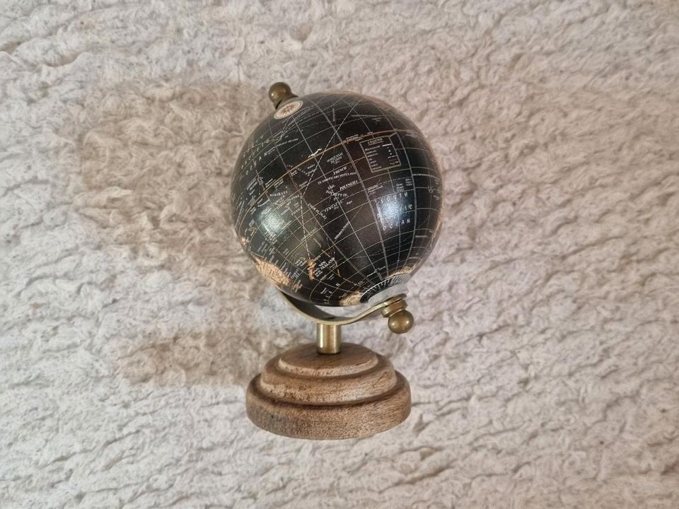 Globus zur Dekoration 14 cm in Köln