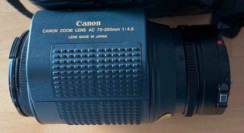 Canon T80 Spiegelreflex mit 3 Objektiven, Blitzlicht und Tasche in Berlin