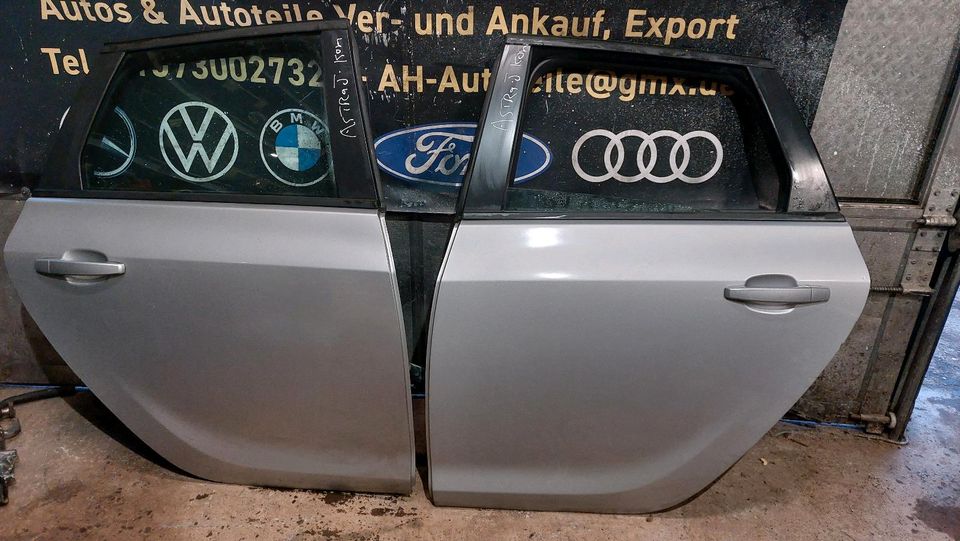 Opel astra J tür hinten nur links komplett Kombi Farbe Z176 in Bochum